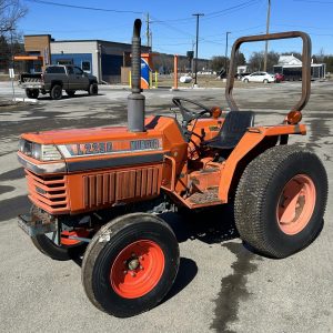 Kubota L2250  $5,750