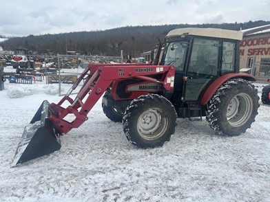 Mahindra 7010 4wd w/ Loader $17,900