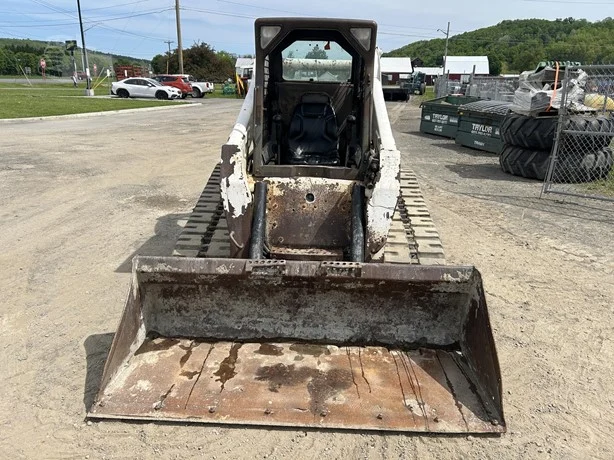 Bobcat T300 Track Skid Steer $15,900 - Image 4