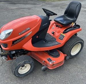 Kubota GR2010 4wd Riding Mower $4,500