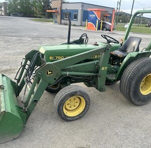 John Deere 750  $7,950