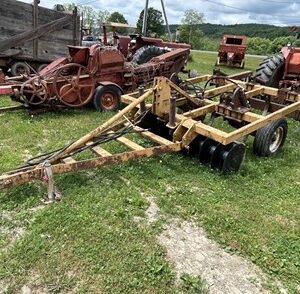 Landoll 5 Shank Soil-Master  $4,950