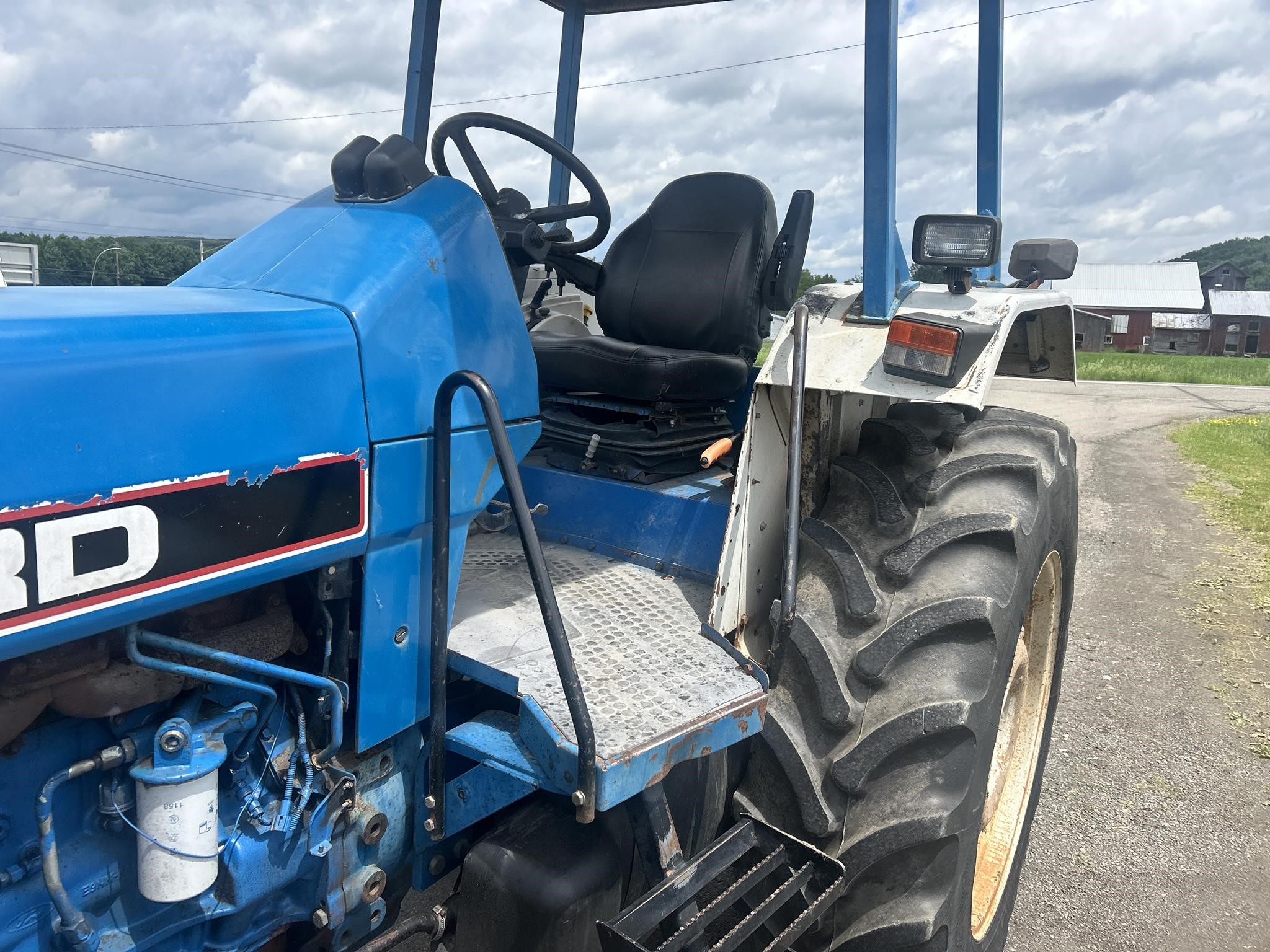 Ford 8240 $18,900 - Image 4