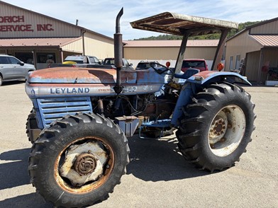 Leyland 462 4wd Tractor $7,500