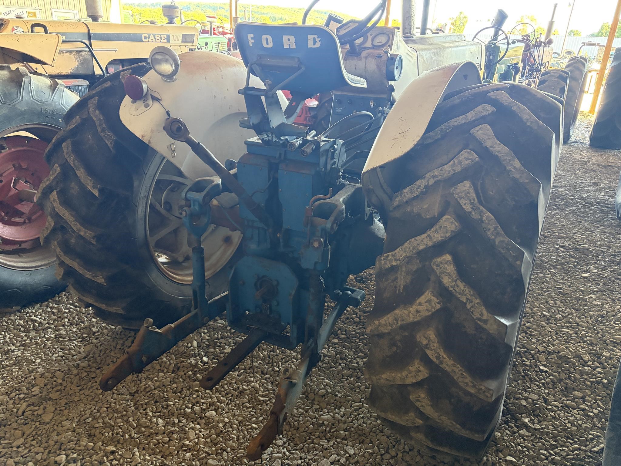 Ford 6000 Commander $5,950 - Image 4